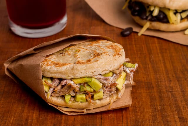Arepa rellena