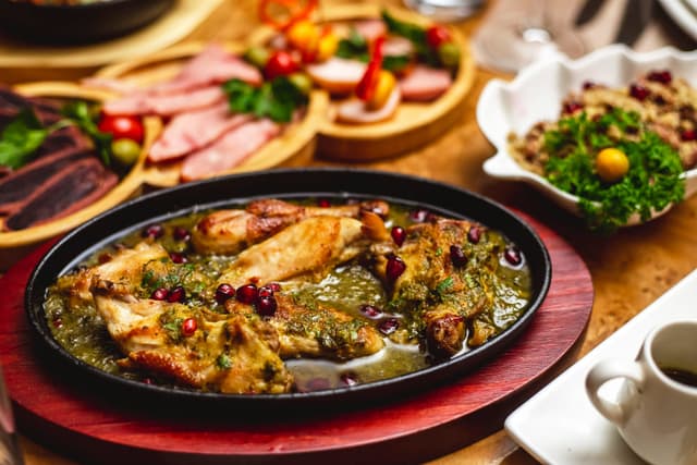 Pollo guisado
